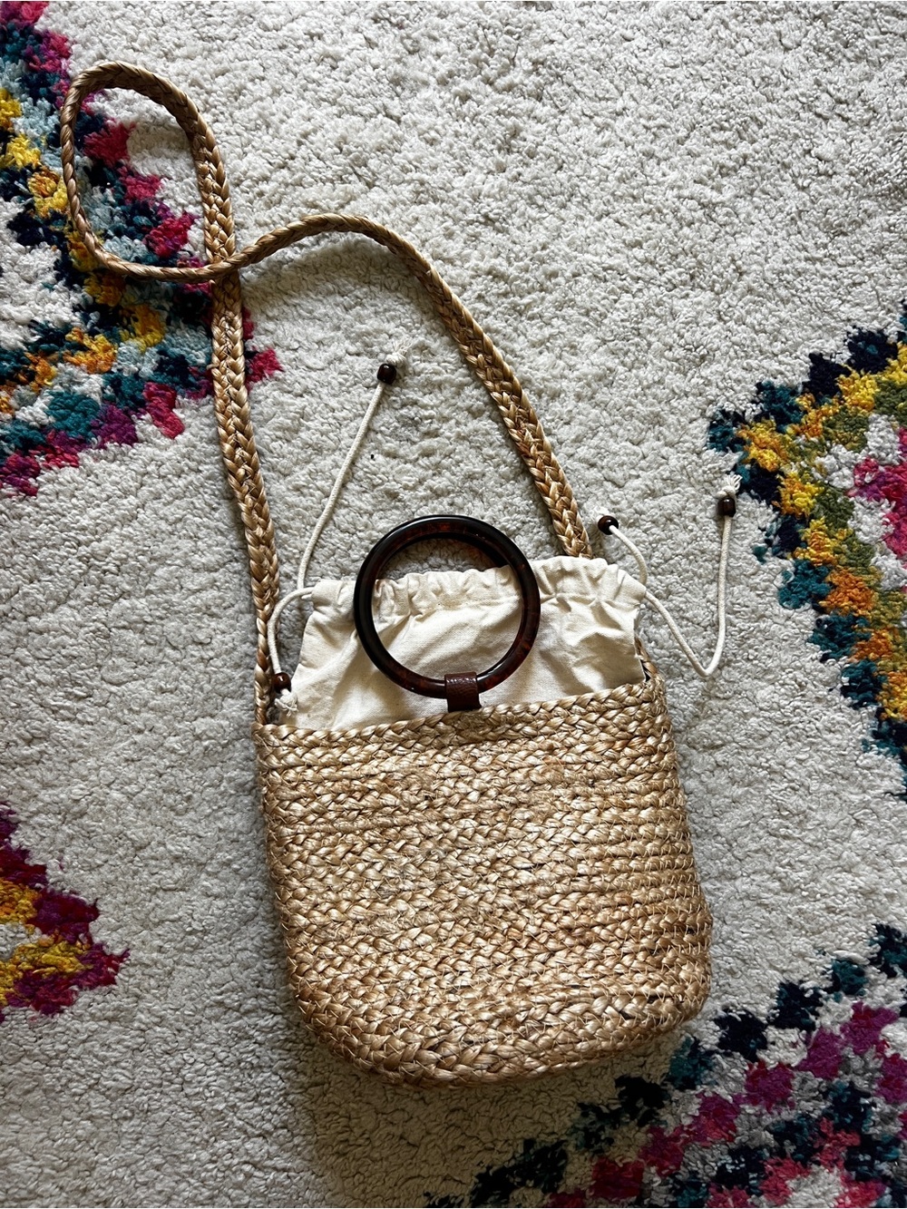 Aritzia Woven Straw Crossbody Bag with Cream Drawstring Liner